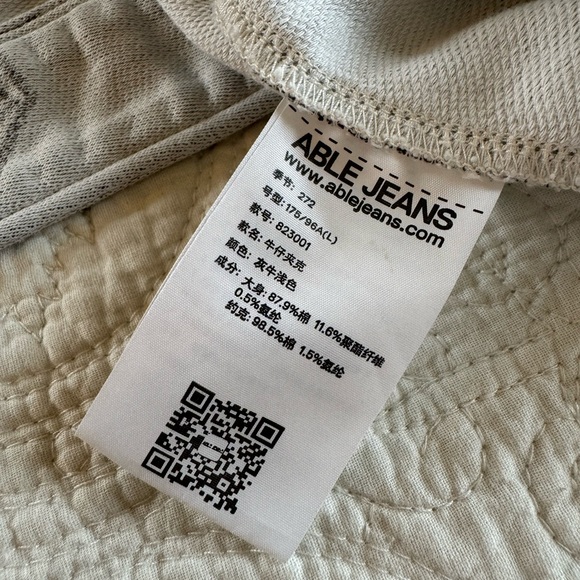 Able Jeans size large stretchy jean jacket - Picture 2 of 5